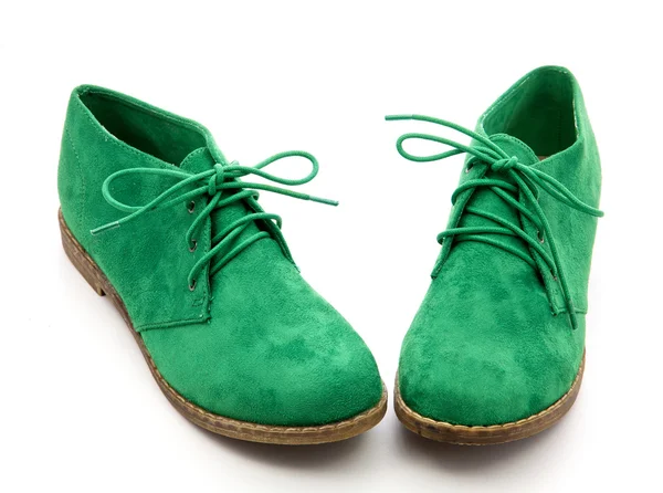 Vert, chaussures pour femmes sur fond blanc — Photo