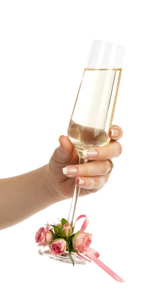 Bruiloft glas met champagne in bruid hand — Stockfoto