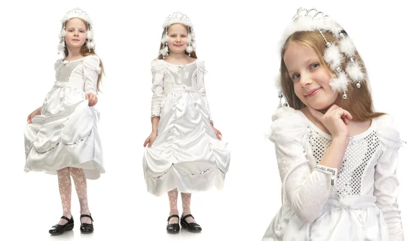 Pequena menina bonito em vestido branco — Fotografia de Stock