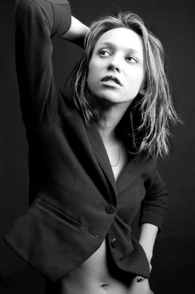 Black and white portrait of young woman — Stock Photo, Image