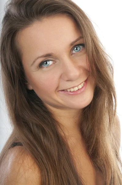 Schöne Frau mit langen Haaren — Stockfoto