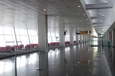 Havalimanı ayrılış bekleme yeri