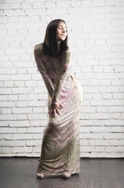 şirin esmer yakınındaki duvara