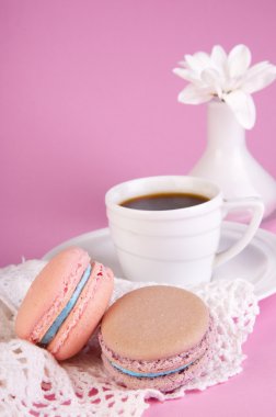 kahve macarons ile