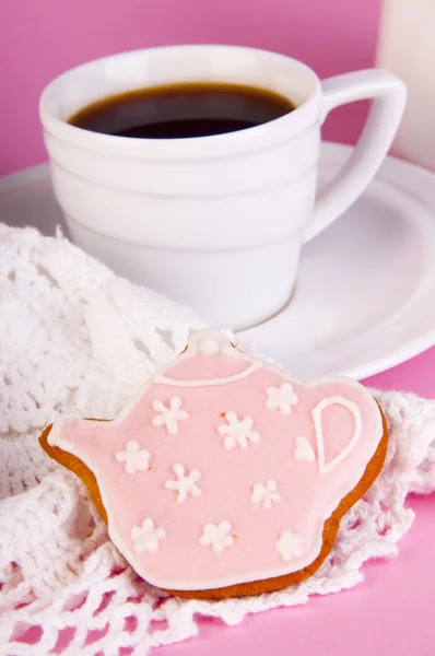 Kopje koffie met zoete bisquit — Stockfoto