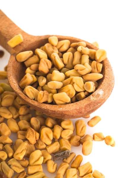 kaşığı Çemen otu tohumu ile