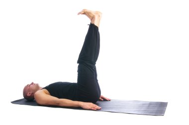 yakışıklı adam urdhva prasarita padasana poz
