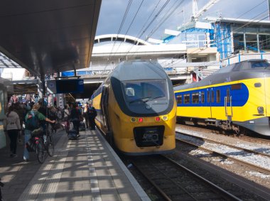trenlerde tren istasyonu, utrecht