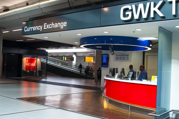 Обмен валюты и GWK Travelex — стоковое фото