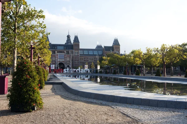 La zona del museo del Rijksmuseum en Ámsterdam —  Fotos de Stock