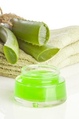 kozmetik krem ve aloe vera