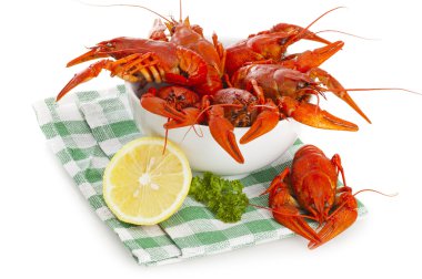 maydanoz ve limon ile haşlanmış kerevit