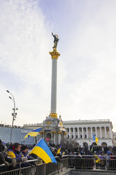 Povo ucraniano exige a renúncia do governo e votação antecipada — Fotografia de Stock