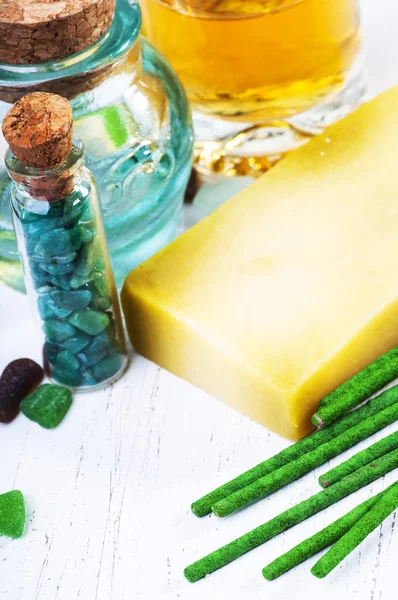 Spa yeşil aromatik sopa ve sabun — Stok fotoğraf