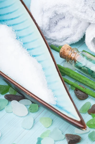 Aromatic sticks and sea salt for spa — Stock Photo, Image