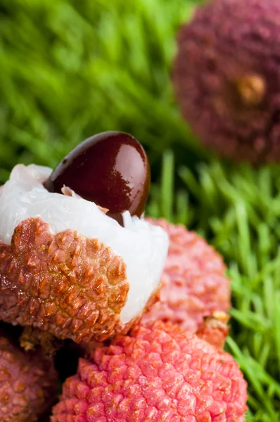 Ovoce čerstvé zralé liči (litchi chinensis) — Stock fotografie