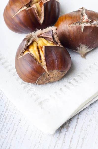 Roasted chestnuts — Stock Photo, Image