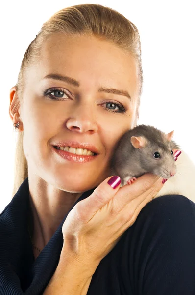 Frau mit einer Ratte — Stockfoto