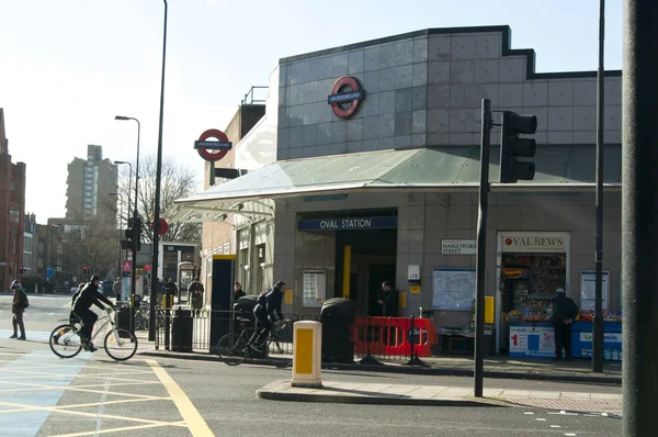 Oval tube istasyonuna Londra — Stok fotoğraf