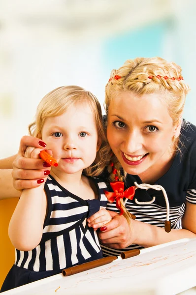 Mãe e filha desenho — Fotografia de Stock