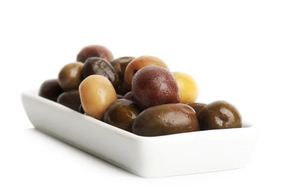 Oliven auf Teller — Stockfoto