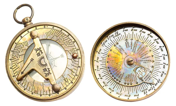 Oldtimer-Uhr mit Zeitzonen und Kompass — Stockfoto