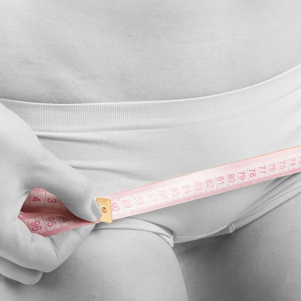 여자 엉덩이 측정 — 스톡 사진