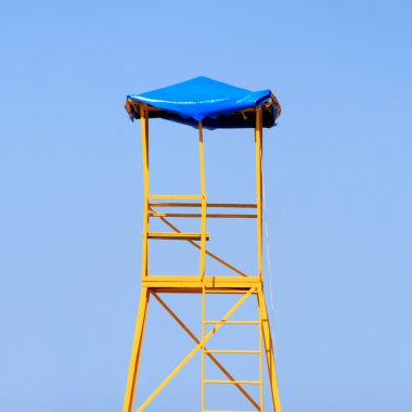 Cankurtaran Kulesi arasında açık mavi gökyüzü