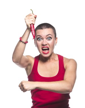 kadın beyaz zemin üzerine kırmızı biber biber ile