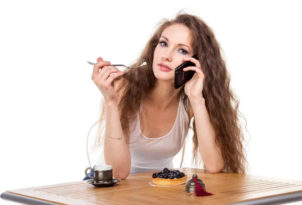 Charmante Frau in einem Restaurant — Stockfoto