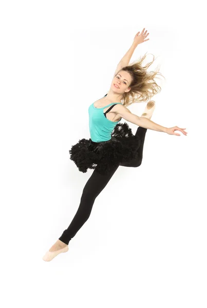 Moderne danser vrouw poses studio op witte achtergrond — Stockfoto