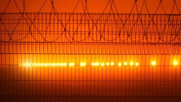Система посадки в аэропорту огни ночью — стоковое видео