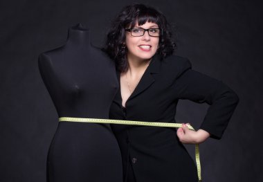 Yetişkin terzi mankeni ile