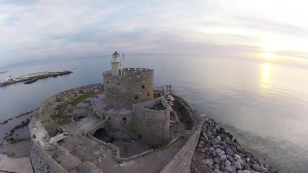 Luftaufnahme auf Fort Saint Nicolas Rhodes, Sommer am frühen Morgen in Griechenland — Stockvideo