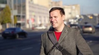 Sokaktaki Millenial adamı