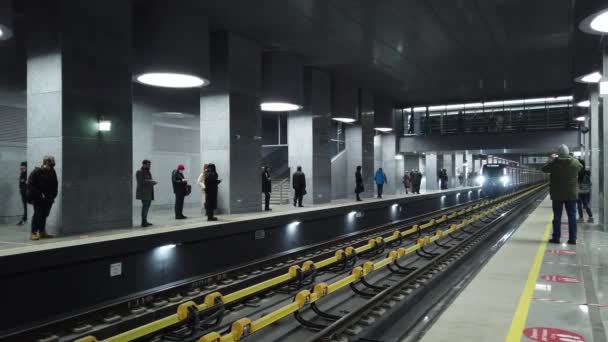 Kuncevskaya - è una stazione su linea di anello grande della metropolitana Di Mosca — Video Stock