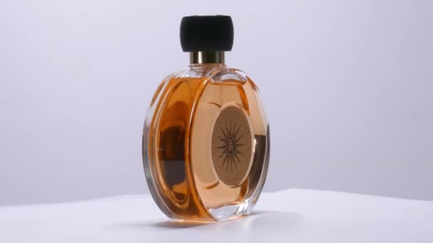 Terracota Parfum Guerlain Perfumy Rotacja Butelki Studio Mar 2022 London — Wideo stockowe