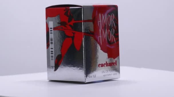 Amor Von Cacharel Box Mit Parfümflasche Rotation Studio Mar 2022 — Stockvideo