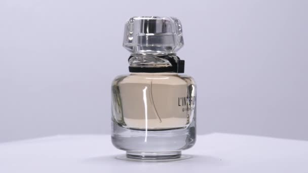 Interdit Givenchy Ego Rotacja Butelek Perfum Studio Mar 2022 London — Wideo stockowe