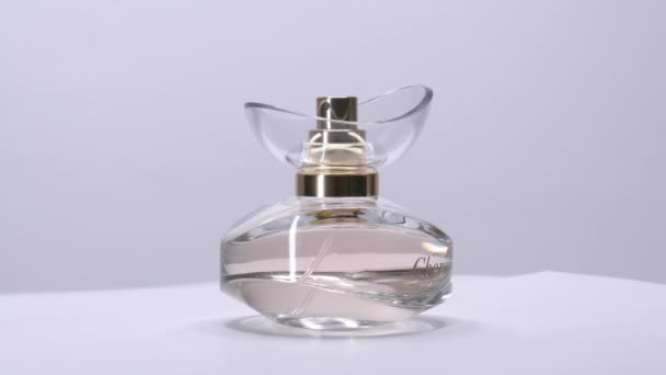 Avon Cherish Rotasi Botol Parfum Studio Mar 2022 London — Stok Video