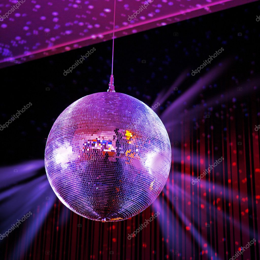 Lumières de fête boule disco image libre de droit par gilmanshin © #13124935