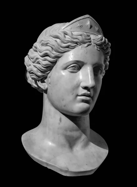 Cópia de gesso da antiga estátua cabeça de Vênus isolada sobre fundo preto. Gesso escultura mulher rosto — Fotografia de Stock