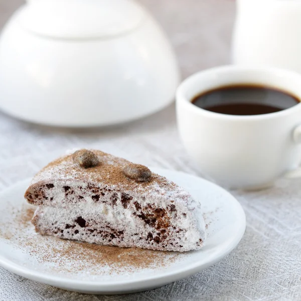 Cake and cup of coffee — Stock Photo, Image