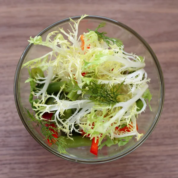 Frischer Salat mit Bohnen — Stockfoto