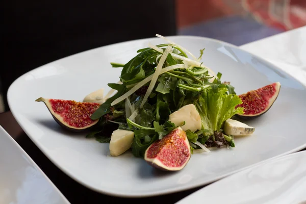 Fig salad — Stock Photo, Image