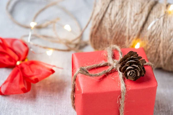 Nieuwjaarsgeschenken Ambachtelijke Verpakking Kerst Nieuwjaar Vakantie Achtergrond Selectieve Focus — Stockfoto