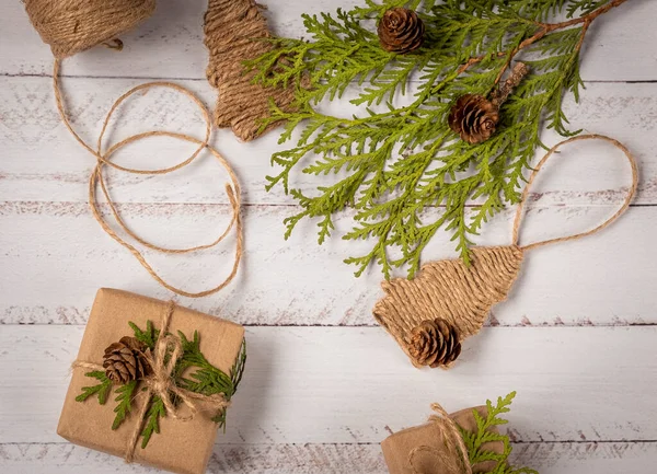 Los Regalos Año Nuevo Embalaje Artesanal Navidad Año Nuevo Vacaciones — Foto de Stock