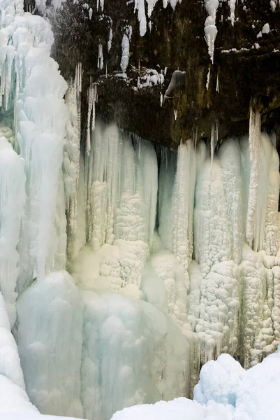 Fragment Eines Gefrorenen Wasserfalls Chegem Wasserfälle Majestätisches Schauspiel Von Außergewöhnlicher — Stockfoto