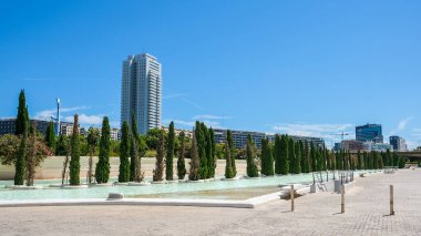 Valencia, İspanya - 08 Ağustos 2019: Valencia şehri manzaralı, modern daireler