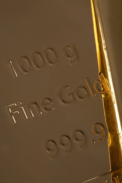 Ingot of bank gold. — Stock Photo, Image